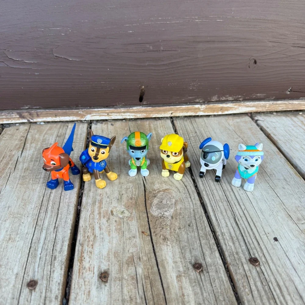 Paw Patrol Toy Figures Kids Multicolor Lot of 6 Zuma Chase Rocky Rubble Everest